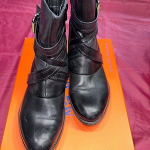 Mix Mooz Ankle Boots